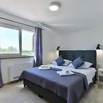 Villa Rea 3 With Heated Pool *