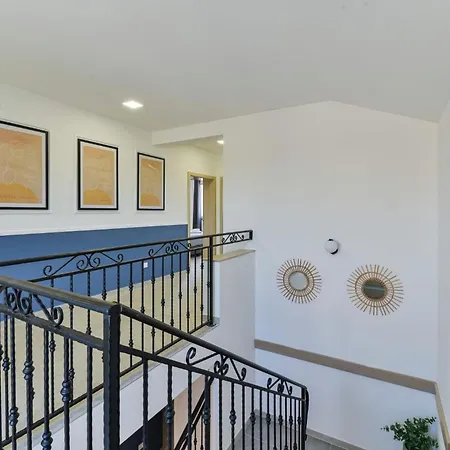 Rea 3 With Heated Pool *