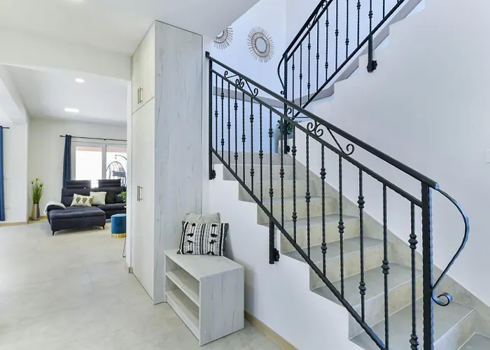 Rea 3 With Heated Pool * Privlaka (Zadar)