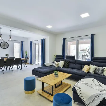 Rea 3 With Heated Pool Villa Privlaka (Zadar)